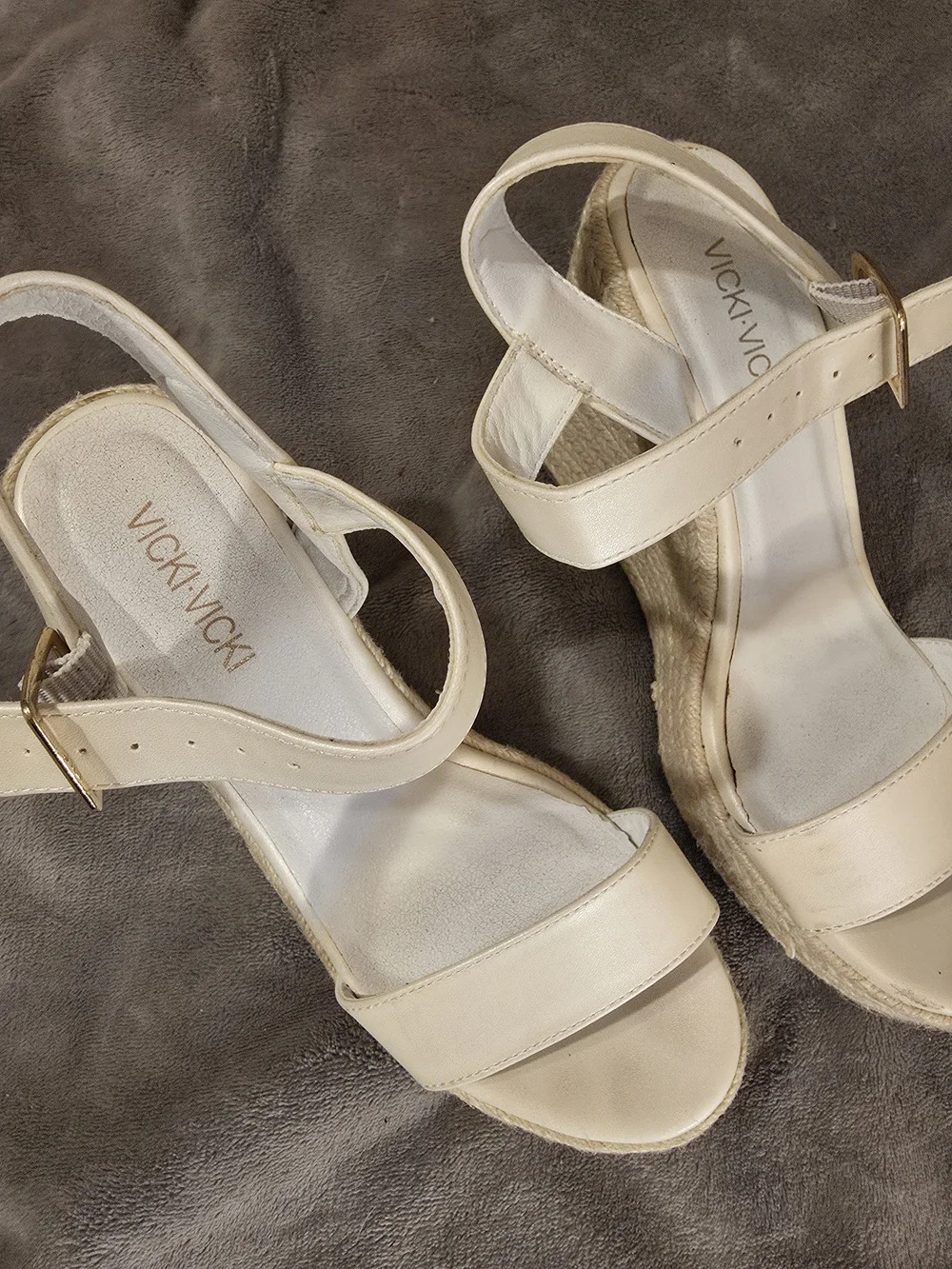Vicki Vicki White Cream Espadrille Wedge Sandals with Ankle Strap Size 8